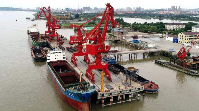 雅安概述露天料场港口封闭问题的实行方法